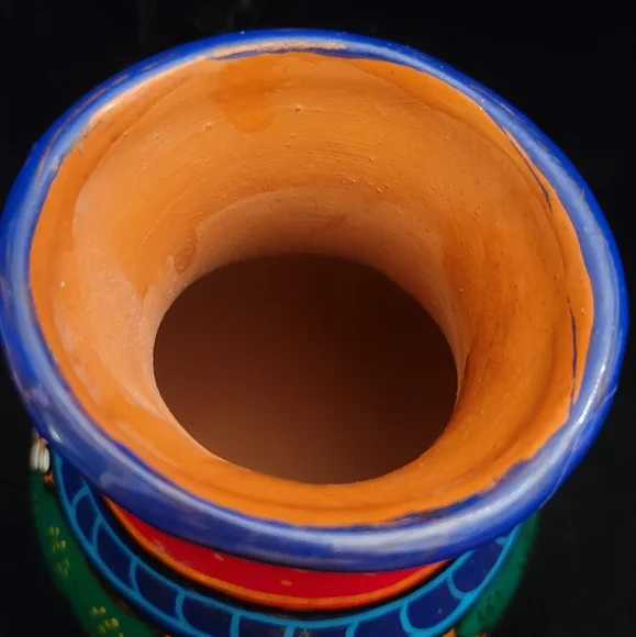 Folk Art Handpainted Southwest Pottery Vase. - Picture 4 of 4